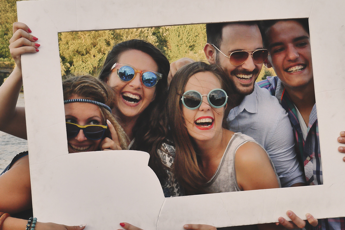 A group of single friends having fun