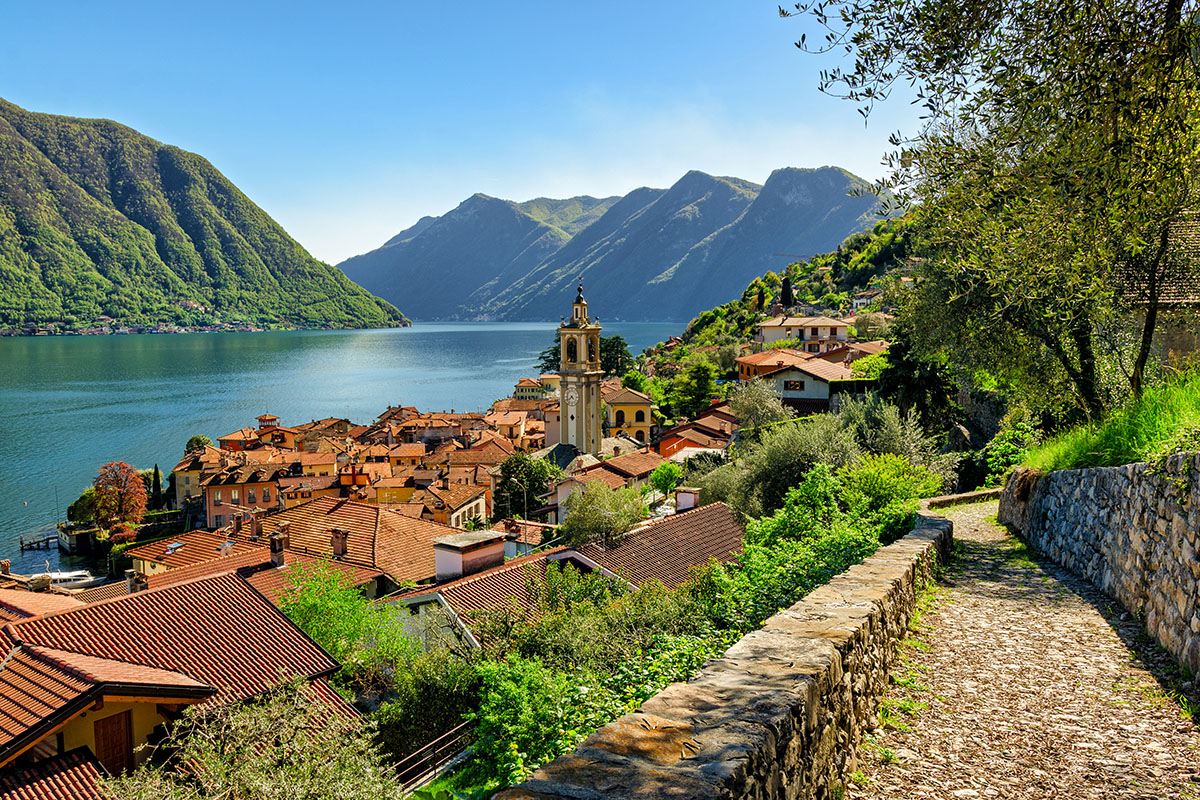 Greenway Route from Colonello on Lake Como, perfect for hiking with families and visiting Villa Carlotta and Villa Balbianello