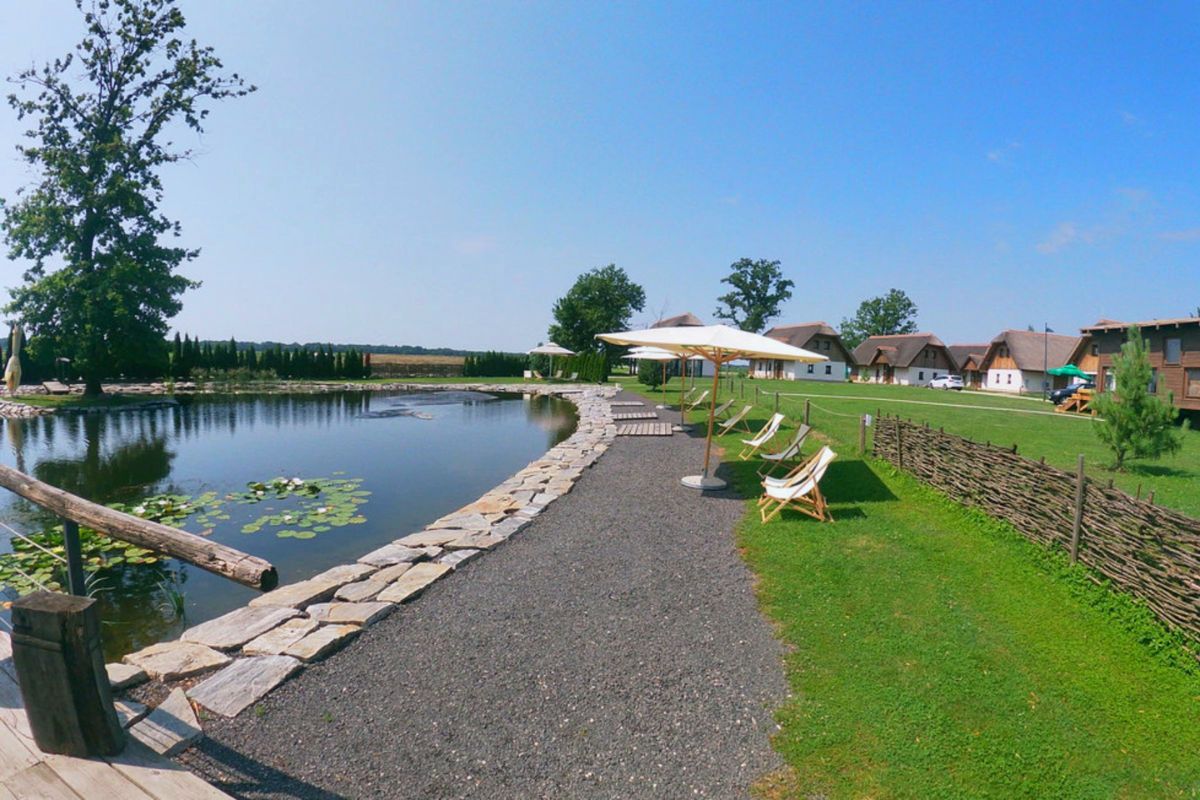 Happy.Rental's pet-friendly holiday rentals with a shared pool and garden in the thermal Pannonian region of Pomurje, Slovenia.