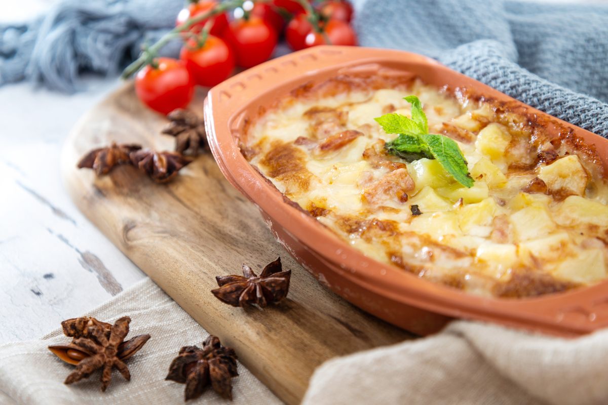Part of the French Savoy cuisine, the traditional potato-dish Tartiflette