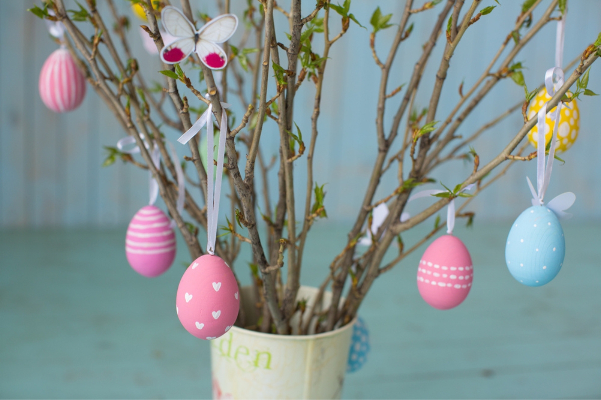 European Easter Traditions Worth Planning A Family Holiday Happy Rentals