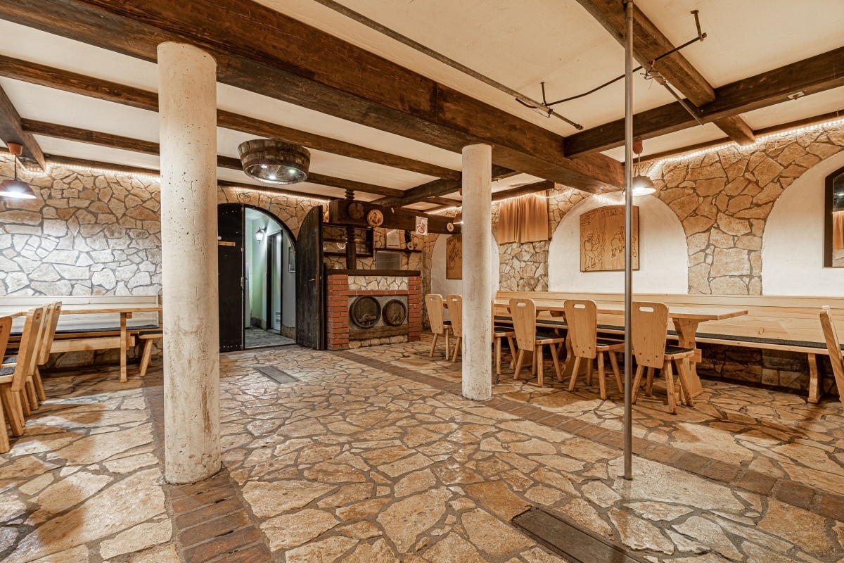 Cantina della casa vacanze in un vigneto con giardino privato e sauna