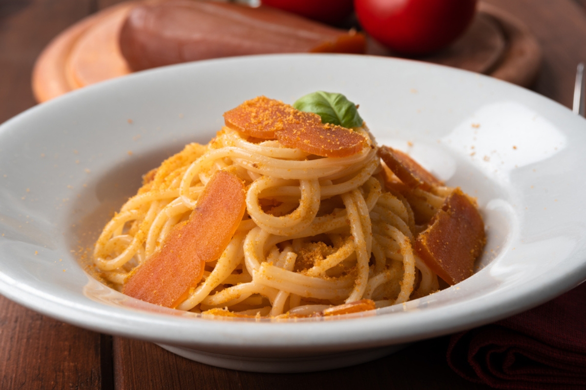 Classici della cucina sarda - Spaghetti alla bottarga, un must da provare durante il soggiorno in Sardegna