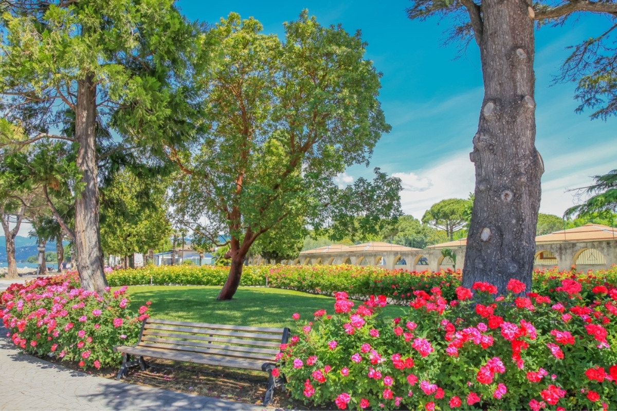 Idyllic public park at springtime in Lazise, Lake Garda, Italy, Southern Europe