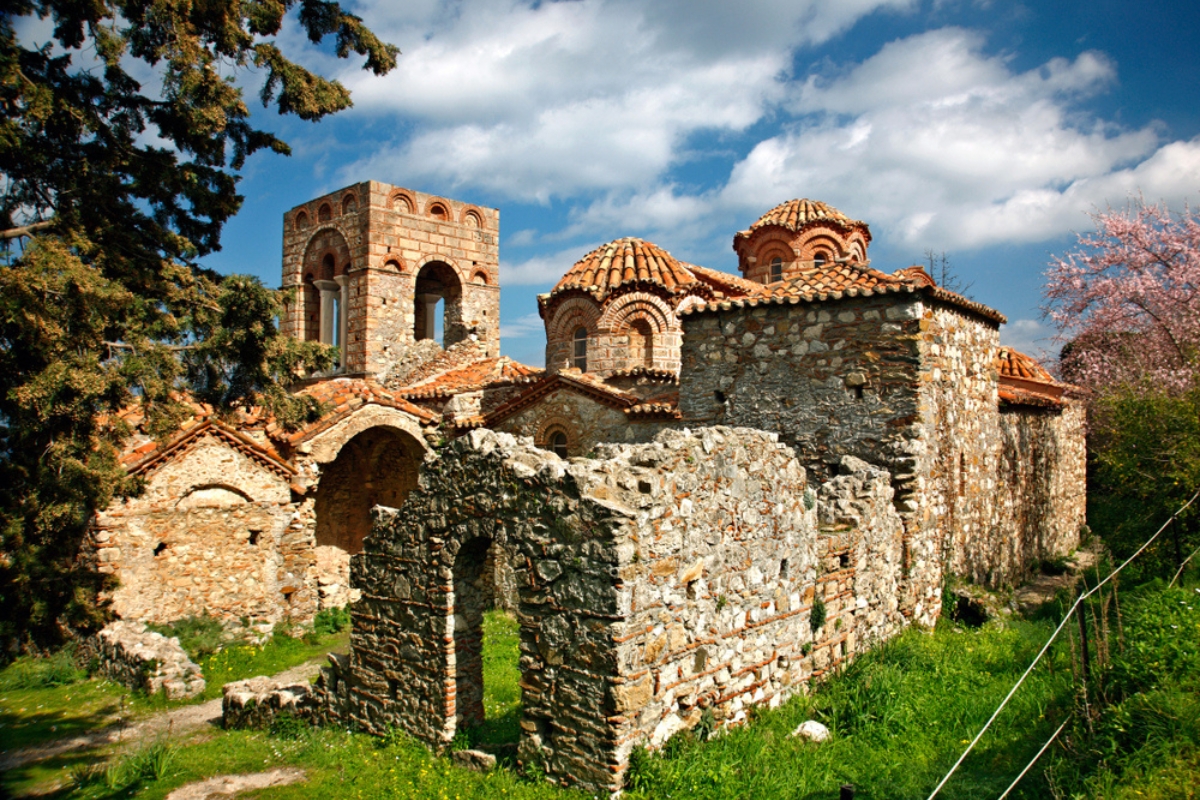 La chiesa di Hagia Sofia, quasi intatta, a Mystras, patrimonio mondiale dell'UNESCO