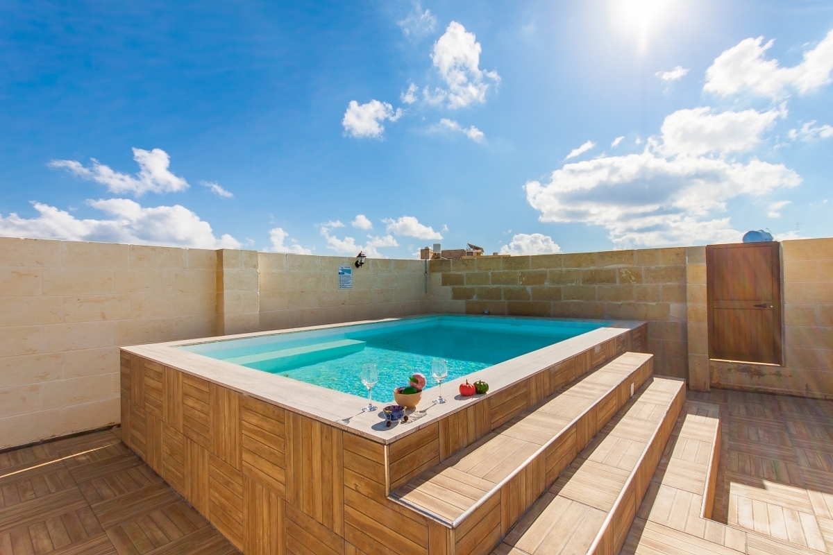 Terrazza con piscina a Malta, property ID 7231