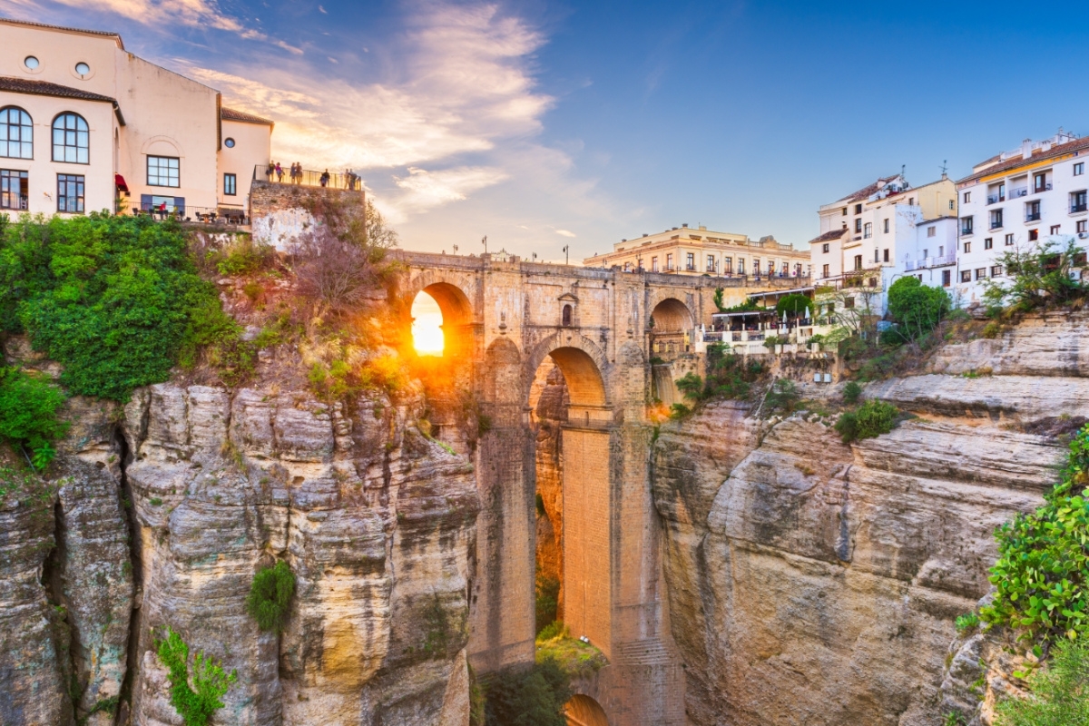 The stunning deep ravine of El Tajo, La Ronda Village 