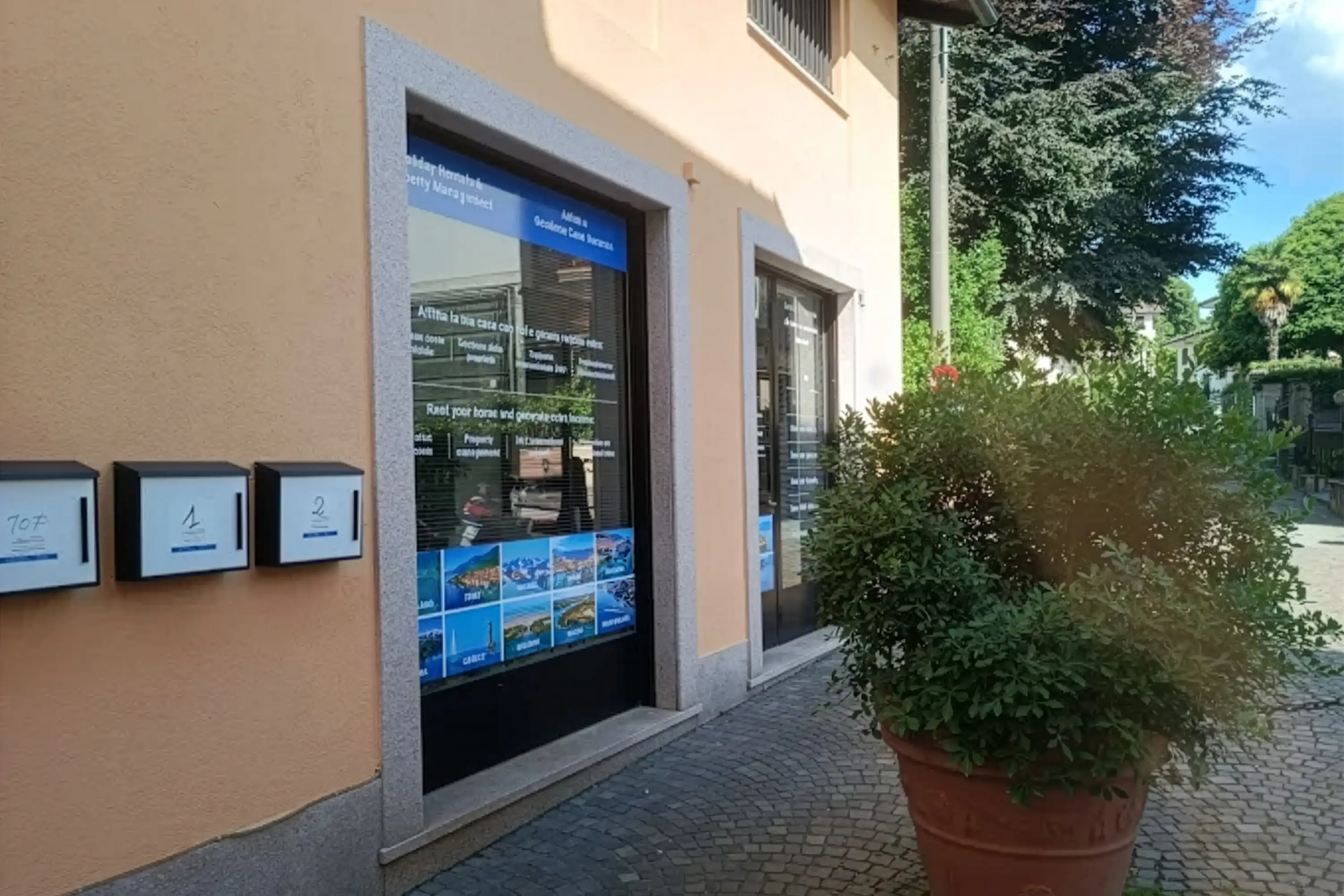 Happy.Rentals - Stresa Image