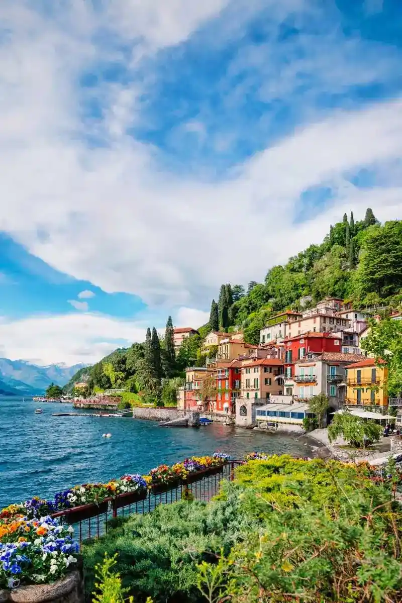 Lake Como image